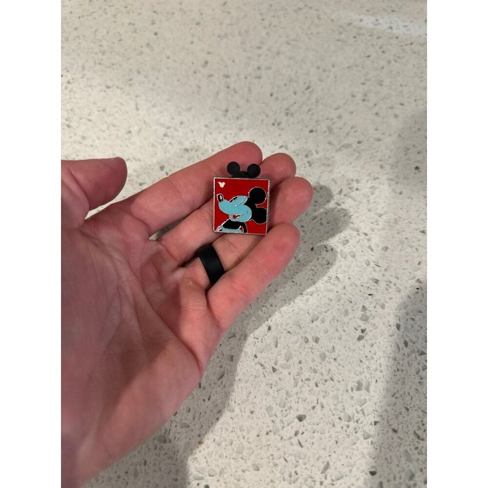 2010 Hidden Neon Mickey Mouse RED SQUARE Disney Pin WDW Park Trading‎